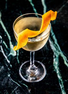 Martini Cocktail Recipes, Easy Martini, Martini Recipes Easy, Infused Gin, Punch Drinks, Classic Cocktail Recipes, Gin Drinks