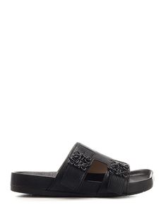 "Ease" slide in black goat leather from Loewe, adjustable with two straps with iconic LOEWE Anagram buckle. Ergonomic and shaped footbed, rubber sole. Black Goat, Loewe Anagram, Slides For Women, Goat Leather, Slide In, Rubber Sole, Buy Now, Shoes Flats, Slides