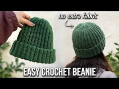 two hats that are made to look like knitted beanies, one with the word easy crochet beanie written on it