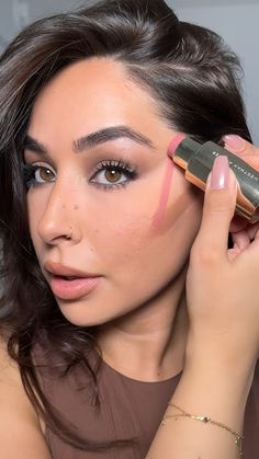 Countoring Face Tutorial, Contour Makeup Cheek Bones, Contouring Face Lift, Contour And Blush Placement, Makeup Looks 2024 Trends, Blush And Contour Placement, How To Get Glowy Makeup, Contour Guide Face Shapes, Contour Makeup For Beginners Step By Step