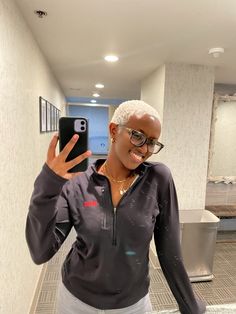 Blond Fade Black Women, Shave Head Black Women, 4c Twa Hairstyles 4c Hair, Bald Photoshoot Ideas, Blond Buzzcut Woman, Platinum Blonde Short Hair Black Women, Short Platinum Blonde Hair Black Women