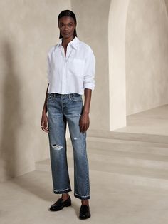 The Slouchy Straight Jean | Banana Republic Retro Spring Outfits, Slouchy Jeans Outfit, Nyc Spring Outfits, 2023 Jeans, Best Boyfriend Jeans, Jeans And Sneakers Outfit, Outfits Nyc, Best Jeans For Women, Minimal Wardrobe