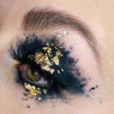 Gold And Blue Makeup, Blue And Gold Makeup, Makeup Bollywood, Monolid Makeup, Drag Make-up, Makeup Challenges, Colorful Eye Makeup