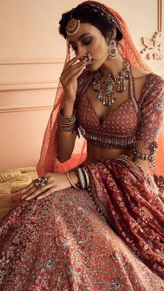 Tarun Tahiliani Lehenga, Tarun Tahiliani Bridal, Badla Work, Floral Dupatta, Floral Lehenga, Indian Dresses Traditional, Ceremony Dresses, Tarun Tahiliani, Indian Couture