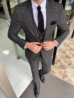 Bergen Black Slim Fit Notch Lapel Plaid Wool Suit – brabion Grey Slim Fit Suit, Black Suit Vest, Vest And Pants, Pants Gift, Suit Material, Plaid Suit, Classic Suit, Winter Outfits Men, Suits For Sale