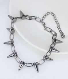 Chain Spike Necklace | Shuhua - (G)I-DLE | K-Fashion at Fashionchingu Grunge Necklaces For Concerts, Trendy Festival Chain Necklace, Trendy Festival Chain Choker, Trendy Chain Choker For Festivals, Trendy Metal Choker, Edgy Metal Chain Necklace, Trendy Silver Chain Choker For Party, Edgy Party Chain Choker, Edgy Chain Choker For Parties