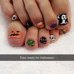 Halloween Toe Nail Designs, Halloween Toe Nails, Halloween Toes, Holloween Nails, Pedicure Designs, Toe Nail Designs, Pedicure Nail Art