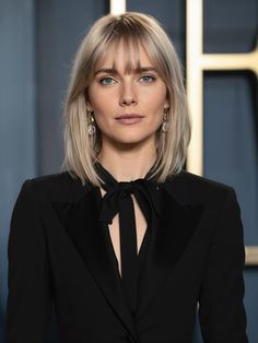 35 Gorgeous Mid-Length Haircuts with Layers You'll Love in 2024 A Layered Haircut, Mid Length Hair With Bangs, Long Bob Blonde, Wavy Or Curly Hair, Bobbed Hairstyles With Fringe, Haircuts With Layers, Mid Length Layered Haircuts, Full Fringe, Layered Haircuts With Bangs