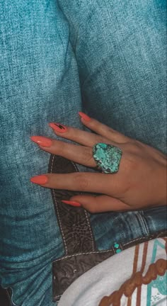 Koe Wetzel Inspired Nails, Westerns Nails, Western Color Nails, Western Nails Orange And Teal, Western Punchy Nail Ideas, Western Mail Designs, Western Acrylic Nail Ideas, Split Nail Color, Stage Coach Nails