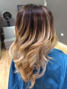 Perfect Ombré Brown Top Blonde Bottom Hair, Blonde Bottom Hair, Died Hairstyles, Died Hairstyles Hair Dye, High Contrast Balayage, Highlight Placement, Contrast Balayage, Medium Layered Hairstyles, 2017 Hairstyles