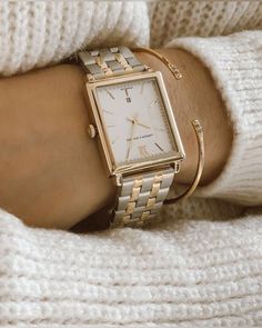 Watch Ideas, Classy Watch, Happiness Challenge, Square Watch, Jewelry Inspo, Office Wear, Random Things, Luxury Jewelry, Wardrobe