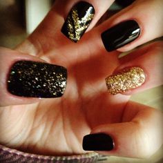 Black & gold glitter Acrylic Designs, Druzy Ring, Gold Glitter, Nail Art, Glitter, Nails, Gold, Black, Art