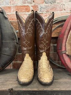 Heel: 2.5” Shaft: 13” *All boots are FINAL SALE. Please feel free to reach out to us via email or instagram for more details/photos Tony Lama, Cowboy Boots Women, Black Label, Cowboy Boots, Final Sale, Cowboy, Size 7, Womens Sizes, Feel Free