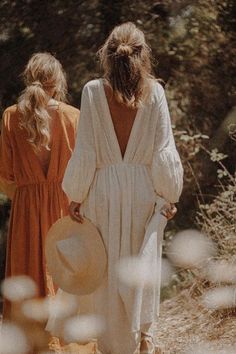 Wild Heart – Gather&See Curvy Bohemian Style, Minimal Bohemian Style, Simple Boho Outfits, Long Boho Dresses, Boho Summer Style, Bohemian Style Inspiration, Sukienki Maksi, Hippie Mode, Mode Hippie