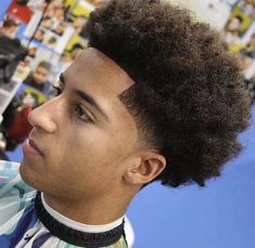 Mini Fro Taper Men, Curly Afro Taper Men, Black Guy Taper Fade, Taper Fade Black, Haircut For Black Men, Afro Taper Fade Black Men, Afro Latino Haircuts