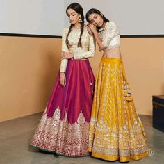 #ethnicwear #ethnic #traditional #traditionaldress #indianwear #suit #blouse #outfit #indianoutfit #outfitideas #stylingtips #stylingideas Traditional Indian Outfits, Indian Bridal Fashion, Indian Bridal Outfits