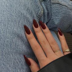 Girl Picsart, She In, Red Stiletto Nails, Girl Qoutes, Bad Room, Bentuk Alis, Stories Love, Acrylic Nail Set, Skin Photo