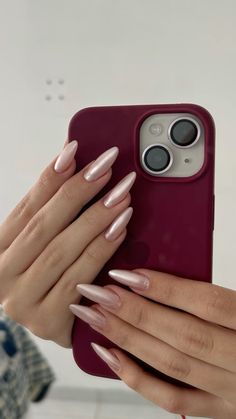 Acrylic Nails Almond Shape, Girly Phone Cases, Almond Acrylic Nails, Acrylic Gel, Nail Varnish, Stiletto Nails, Almond Nails, Beautiful Nails, Nails Inspiration