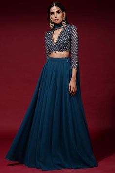 Shop for Vvani by Vani Vats Blue Georgette Embroidered Gharara Set for Women Online at Aza Fashions Blue Gharara, Vani Vats, Wanderlust Fashion, Indian Outfits Lehenga, Designer Lehengas, Traditional Indian Outfits, Indian Gowns Dresses, Indian Gowns, Indian Bridal Outfits