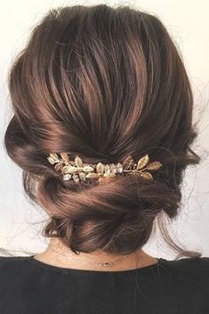 2. Fashion:#fashion, #style, #skincare, #haircare Formal Hairstyles For Short Hair, Classic Wedding Hair, Wedding Hairstyles Medium Length, Romantic Wedding Hair, Trendy Wedding Hairstyles, Wedding Hair Down, Penteado Cabelo Curto