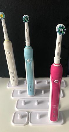 Electric Toothbrush Storage Bathroom, Electric Toothbrush Storage, Bathroom Cupboard, Effect Light, Toothbrush Storage, Toothbrush Holders, Happy Photos, Bathroom Solutions