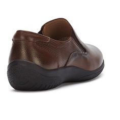 Elevate your casual footwear game with our Andrea leather comfort moccasins. Crafted from high-quality leather, these classic design moccasins are the perfect blend of style and comfort. Whether you're running errands or meeting friends for brunch, these moccasins will keep your feet feeling great all day long. Treat yourself to the luxury of Andrea leather moccasins and experience the difference for yourself. Comfortable Leather Moc Toe Slip-ons, Leather Low-top Moccasins With Cushioned Footbed, Classic Brown Synthetic Walking Shoes, Ortholite Insole Slip-on Loafers For Walking, Leather Sole Slip-on Moccasins For Walking, Slip-on Moccasins With Leather Sole For Walking, Slip-on Synthetic Moccasins With Leather Sole, Leather Sole Slip-on Loafers For Walking, Slip-on Loafers With Leather Sole For Walking