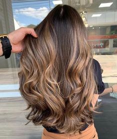 Beige Hair, Icy Blonde Hair, Bronde Hair, Hair Color Caramel, Hair Color Pink, Trendy Hair Color, Balayage Brunette, Short Hair Color