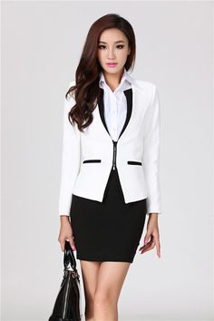 Work Suits, Elegante Casual, White Blazer, Work Attire, Office Fashion, Office Outfits, Types Of Fashion Styles, Suits For Women, Work Outfit