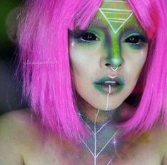 @evatornado Alien Makeup. 33 Cool ideas Diy Alien Makeup, Alien Costume Ideas Women, Womens Alien Costume, Alien Inspired Outfit, Space Makeup Alien, Alien Outfit Ideas, Alien Rave Outfit, Bass Outfits, Space Rave