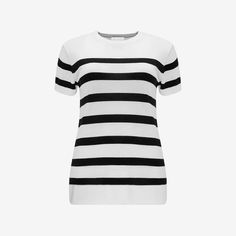 Hjellestad Tee Women White – We Norwegians US Sporty Wear, Sustainable Clothing Brands, Elegant Drapes, Casual Design, Sustainable Clothing, Out Of Style, Outerwear Women, Clothing Brand, Womens Tees