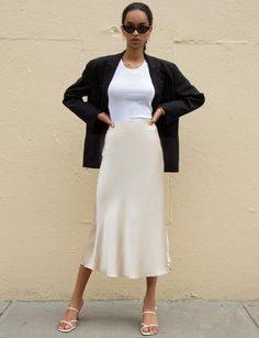 Rene Beige Satin Long Skirt Long Skirt Business Outfit, Cream Satin Skirt Outfit, Portugal Outfits, Silk Skirt Outfit, Fashion Workshop, Long Satin Skirt, Satin Skirts, Satin Skirt Outfit, Look Zara