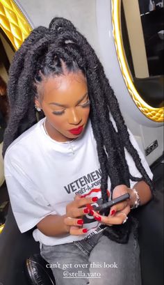 Faux Locs Wicks, Large Dreadlocks Black Women, Wicks Dreads Women, Wicks Locs On Females, Thick Faux Locs Hairstyles, Faux Wicks, Jumbo Faux Locs Hairstyles, Big Locs Black Women, Wick Locs On Women