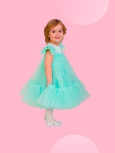 Mint Tulle Flower girl Dress Baby First Birthday Outfit Mint Tulle agirl dress Toddler party dress Fancy Dress Photoshoot Girl Tutu dress birthday girl dress If your little girl is having a birthday or invited to a party, this puffy tulle dress with cotton lining is simply essential. With this special occasion dress girls will be little fairies at any wedding, anniversary or birthday event. Neon Ruffle dress special design has been created for making your girl look really tender and awesome. Siz Fancy Dress Photoshoot, Baby First Birthday Outfit, Yellow Baby Dress, Outfit Mint, Flower Girl Dress Baby, Girls Yellow Dress, Tulle Flower Girl Dress, Toddler Party Dress, Dress Photoshoot