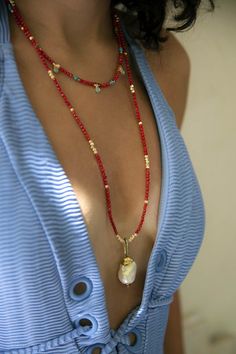 Necklaces Diy, Natural Stone Necklace, Brass Beads, Natural Stones Necklace, Baroque Pearl Necklace, Natural Coral, Coral Jewelry, Coral Necklace