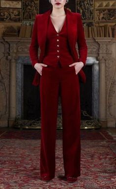 Quirky Clothes, Gentleman Outfit, Prom Inspo, Woman Suit Fashion, Red Suit, Temperley London, Pretty Wedding, Formal Outfit, Suit Fashion