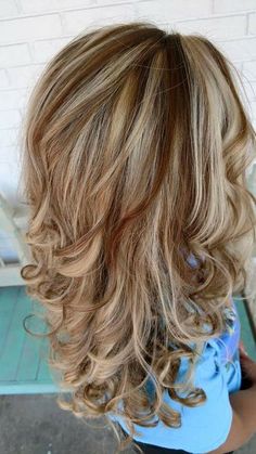 Dark Blonde Hair Highlights, Dark Underneath Hair, Brown And Blonde Highlights, Glamorous Wedding Hair, Copper Blonde Hair, Shag Cut, Frosted Hair, Hair Highlights And Lowlights, Honey Brown Hair