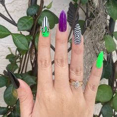 677.Don't miss out on the latest nail trends! Click link for all the juicy details! #nails #nailtools #nailtrend Stiletto Gel Nails, Nails Neon Green, Halloween Nail Ideas, Nails Press Ons, Nails Neon, Spooky Fall, Nails Press