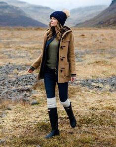 Camping Outfits Iceland Winter Outfits, Dawn Photoshoot, Camping Fashion Women, Camping Outfits Winter, Outdoor Camping Outfits, Explorer Outfit, Rain Outfits, Camping Wardrobe, Winter Camping Outfits