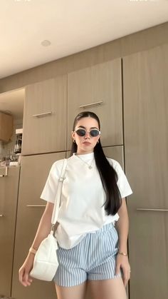 Manila Outfit, Greece Tourist Outfit, Ootd Vacation, Fair Ootd, Cute Ootd, Fresa Outfit Ideas, Pants And Top Outfit Classy, Japan Outfits Summer, Outfits Fresas