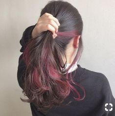 Under Hair Color, Hidden Hair Color, Underlights Hair, Hair Color Underneath, Red Hair Inspo, Peekaboo Hair, Hair Color Streaks, Hair Streaks, Burgundy Hair