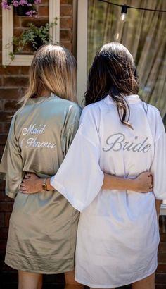 Unique Bridal Party Robes For Bride, Bridesmaids & Bride Squad | Team Bride Getting Ready Outfits Sage Green Wedding Maid Of Honor, Maid Of Honor Sage Green Dress, Bridesmaid And Bride Robes, Sage Green Wedding Robes, Bride Robe Ideas, Maid Of Honor Robe, Sage Green Wedding Dress Bridesmaid