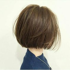 Graduated Bob Haircuts Short, Short Graduated Bob, Medium Length Hairstyle, Haircuts For Ladies, Graduated Bob Haircuts, Graduated Bob, Medium Short Hair, Haircuts Short