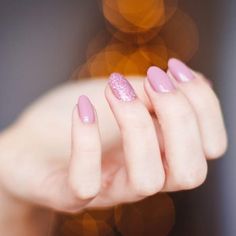 Beginners Guide To Applying Acrylic Nails - Naio Nails | Blog Nail Design Glitter, Make Up Gold, Nails Colorful, Nails Opi, Nail Design Video, Nails Polish, Summer Nails Colors