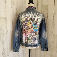 New Without Tag One Of A Kind Custom New York City Fashion Graffiti Artist Hand Painted Jean Jacket. Button Front With Two Front Breast Pockets. Painted On Lfa Lovexfashionxart Jean Jacket. Flat Measurements: 19" Pit To Pit, 22" In Length, 24" Sleeves. Size L But Fits Like A Medium. Refer To Measurements. This Piece Is Considered Art. :):) Jean Jacket Painted, Hand Painted Jean Jacket, Painted Jean Jacket, Fashion Graffiti, Nyc Graffiti, New York City Fashion, Painted Jacket, City Fashion, Custom Denim