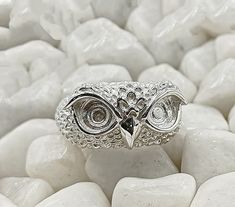 "925 Sterling Solid Silver Owl ring with 6x8 mm eye blank space for resin use, Good for resin work. Designers can make rings with the help of these findings.  For wholesale quantity, please send message.   If you have any additional questions about this Product, just hit the \"Ask a Question\" button (just to the right of the price) and we will get back you within a few hours. Customer satisfaction is our utmost priority So, Feel confident while shopping with us. Be sure to hit \"favorite\" on the right so it remains in your favorites list and/ or add to your wish list. Thanks for visiting my shop!! Also Available in Solid Gold ( 9k,14k,18k and More) in White, Rose and Yellow Solid Gold. Please ask for Price." Eye Parts, Owl Ring, Silver Owl, Resin Uses, Favorite Things List, Solid Gold, Jewelry Rings, Etsy Accessories, Accessory Gift