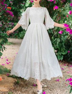 Modest White Prom Dress, White Dress Modest, Bride Dress Simple, Women Dresses Classy, Stylish Dress Book