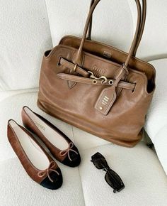 Bags Wishlist, Uni Bag, Brown Leaves, Season Of The Witch, Espresso Martini, New Start, Luxury Life, Fall Trends, Martini