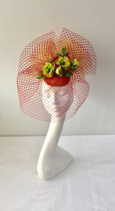 www.eledahats.co.uk Sinamay Fascinator, Ladies Hats, Floral Hat, Millinery Hats, Hat Ideas, Church Hats, Love Hat, Royal Ascot