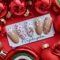 Holiday Nails Gingerbread, Baking Nail Art, Xmas Red Nails Christmas Design, Ginger Bread Nails Christmas, Sugar Cookie Nails, Korean Nails Christmas, Red Christmas Nail Art, Christmas Nail Art Designs 2023, Ginger Bread Nail Designs