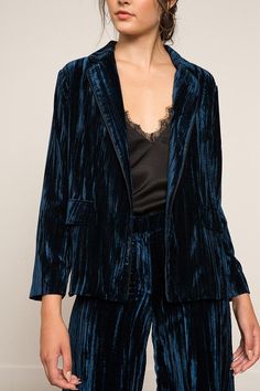 Blue Velvet Blazer, David Zyla, Holiday Party Attire, Training Suit, Navy Blue Velvet, Velvet Blazer, Velvet Fashion, Contemporary Outfits, Fashion Fits